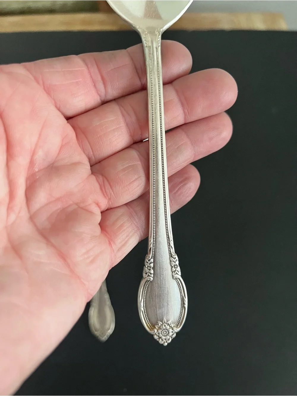 Vtg 1847 ROGERS BROS IS REMEMBRANCE Round Soup Spoons Set of 6